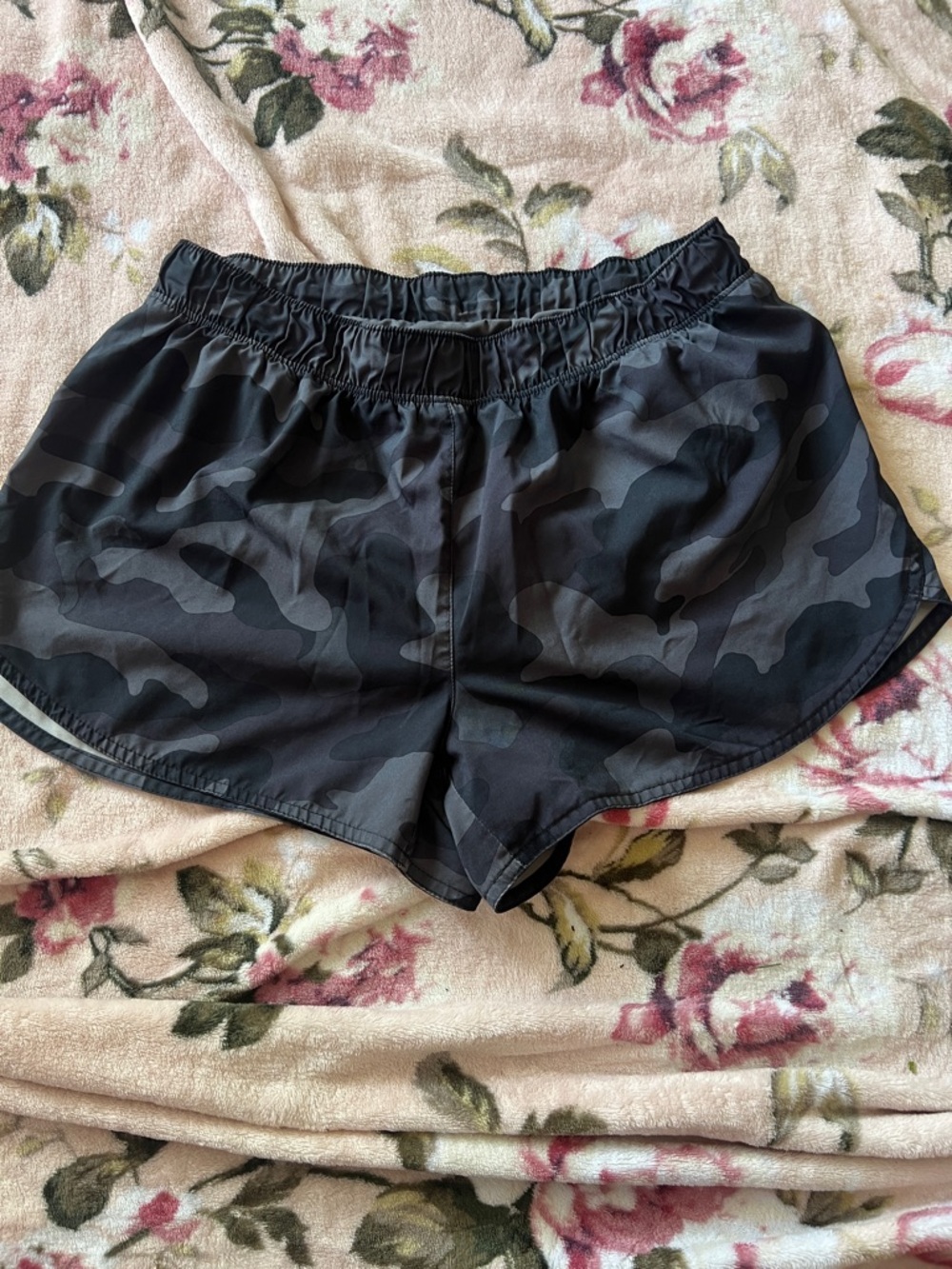 Old Navy Black & Gray Camo Athletic Shorts